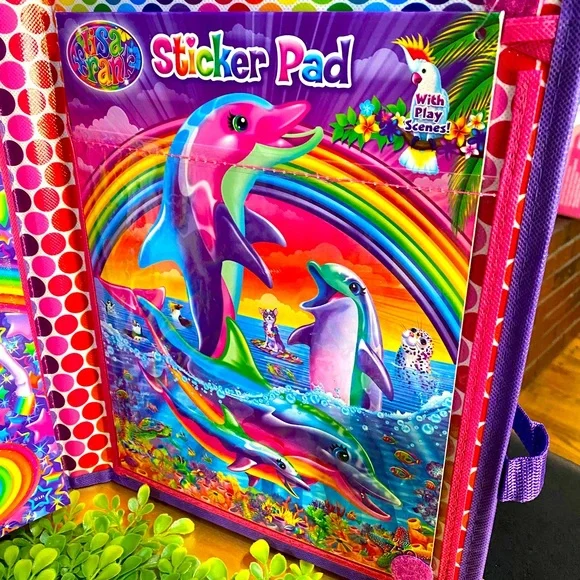 LISA FRANK TRIFOLD PORTFOLIO OVER 750 STICKERS 3 PUZZLES ACTIVITY SET MO… - Picture 4 of 16